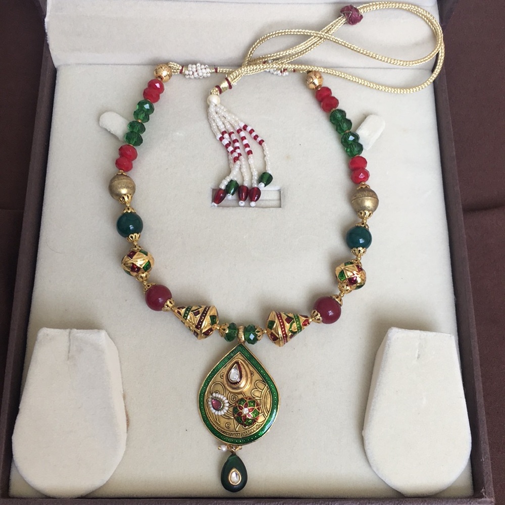 Jewelry - Picture 4 of 4